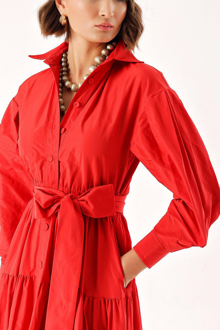 Red Long pleated dress with belt 94332