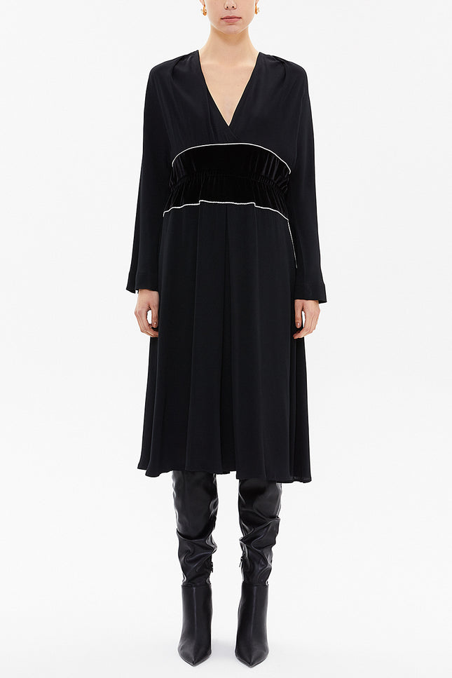 Black V-neck velvet fabric combined midi dress 92485