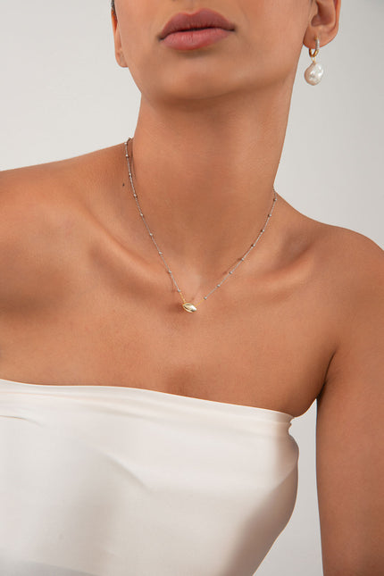 Gold 925 sterling silver necklace with a modern elegant form and chain detail 123