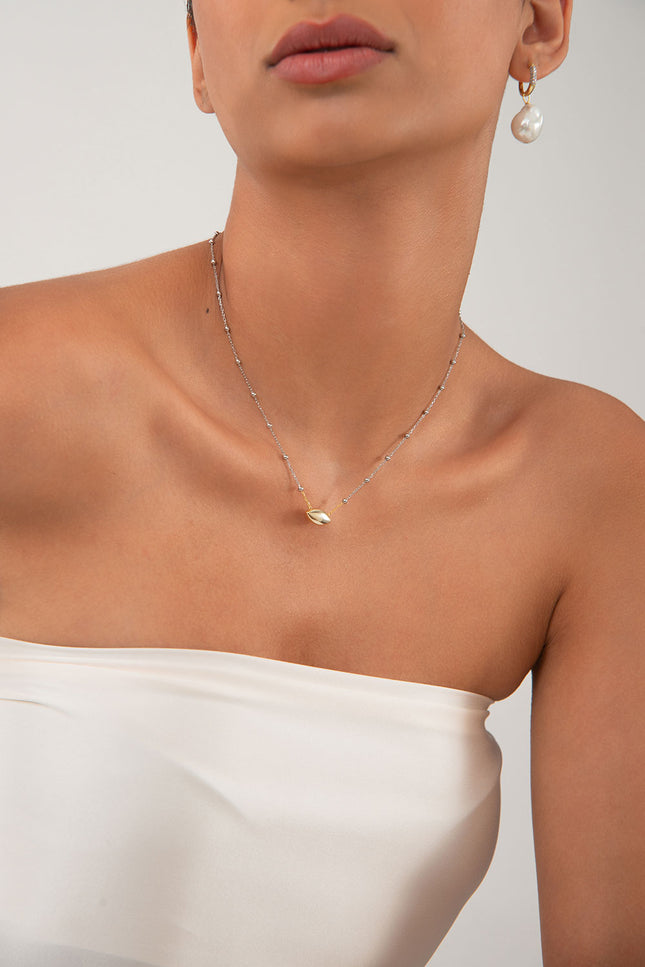 Gold 925 sterling silver necklace with a modern elegant form and chain detail 123