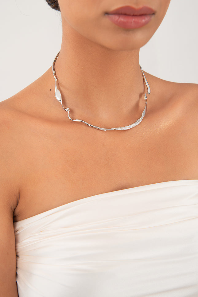 Silver Curved design 925 sterling silver necklace with sparkling details 174