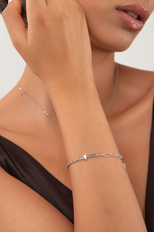 Silver 925 sterling silver bracelet with two different chain styles and stone details 116