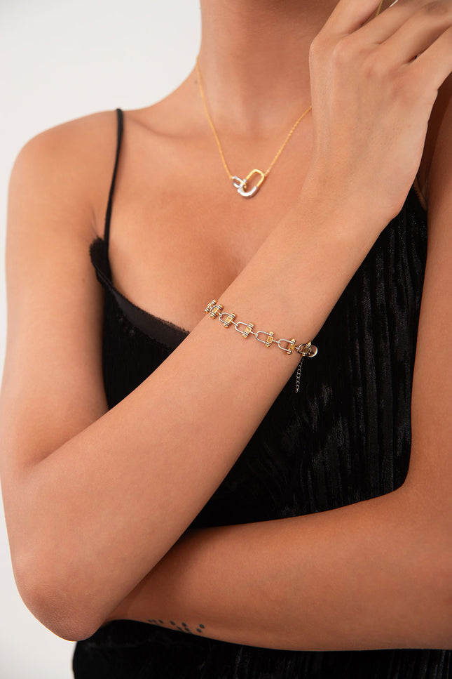 Gold 925 sterling silver bracelet with interconnected rectangular link details 126