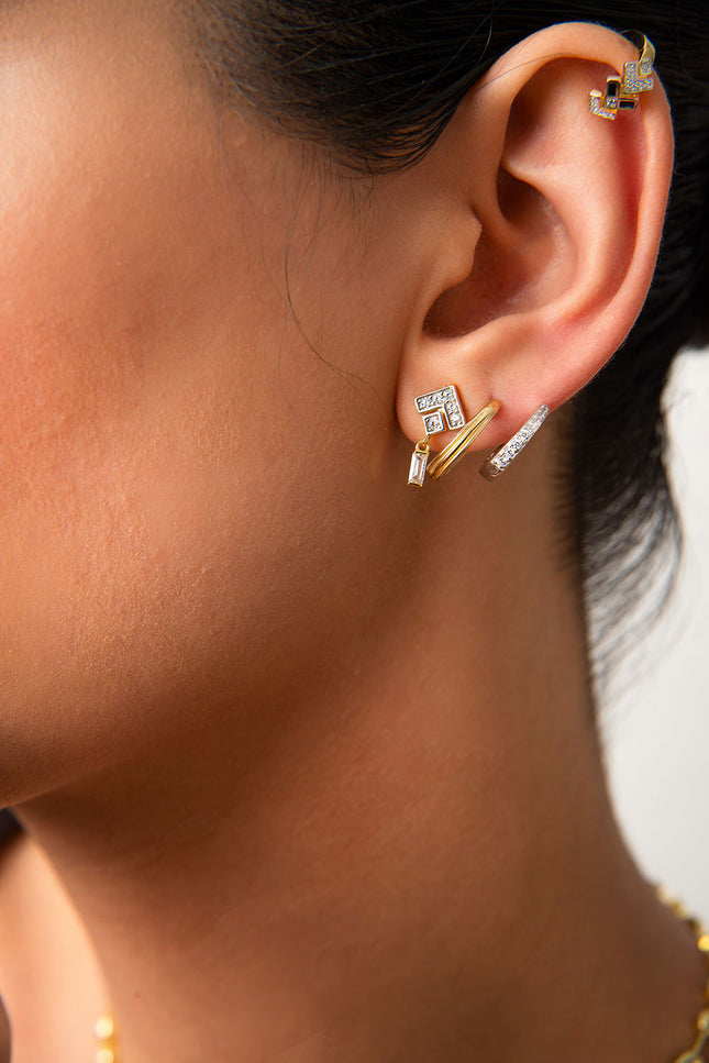 Gold 925 silver earrings with crystal stone detail 01