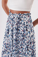 White Blue Pleated skirt with elastic waist 81218