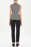 Black White Sleeveless knitwear blouse 18572