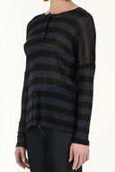 Black Button collar wide cut woven  blouse  19269