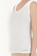 Ecru Sleeveless knitwear blouse 19299