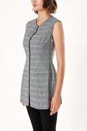 Black White Zipped slim fit vest 61154