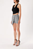 Black Button detailed shorts skirt 11097