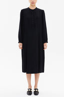 Black High-collar Pleated midi dress 93303