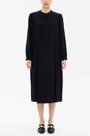 Black High-collar Pleated midi dress 93303
