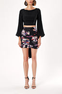 Black Low back short blouse 19825