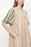 Beige Loose fit balloon sleeve dress 93395