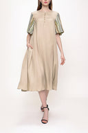 Beige Loose fit balloon sleeve dress 93395