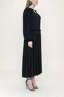 Black Pleated wide-cut dress 93469