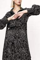 Black Wide cut dress with belt detail 94109