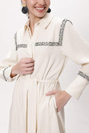 Ecru Belted long shirt with ribbon accessories 94153