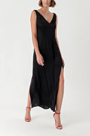 Black Sleeveless V-neck slit dress 94217