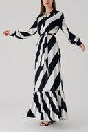 Black White Long dress with elasticated gathers at the waist 94289