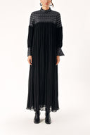 Black long dress with jacquard fabrics 94338