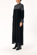 Black long dress with jacquard fabrics 94338