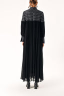 Black long dress with jacquard fabrics 94338