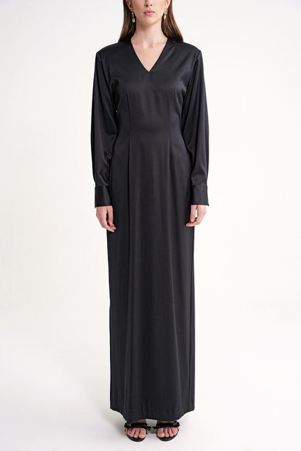 Black Padded shoulder dress featuring an elegant gathered back 94430