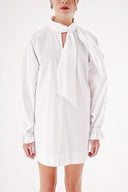 White Loose-fitting mini shirt dress with high neckline 94462