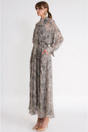 Beige Loose cut shirt dress with elastic waist 94589