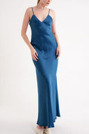 Oil Strappy, figure-hugging long satin dress 94689
