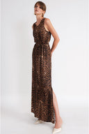 Pars Sleeveless loose-fit dress with slit detail 94718