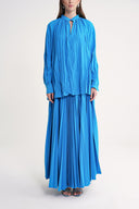 Blue 3 piece suit with pleated skirt with elastic waist, loose-fitting blouse and belt 12304
