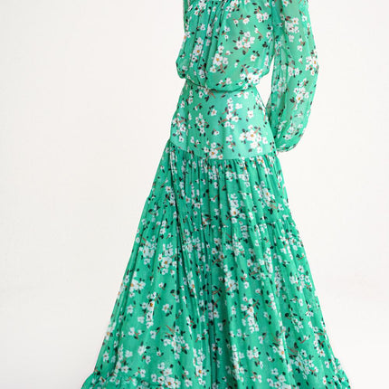 Green Loose-fit blouse and long gathered skirt two-piece suit 12345