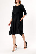 Black Pleated Wide Cut Dress 92279