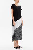 Black Short sleeve diagonal cut midi dress 93149