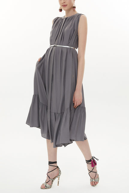 Gray Pleated maxi dress   93400
