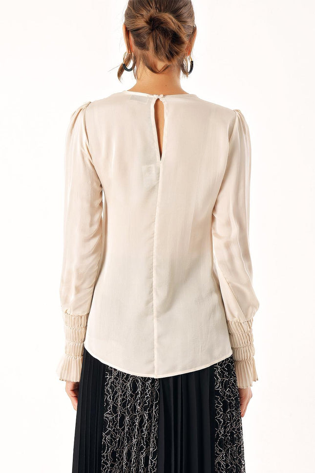 Powder Pleated detailed blouse 19911