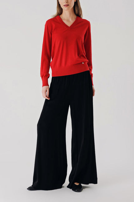 Red V-neck wool knit sweater 28868