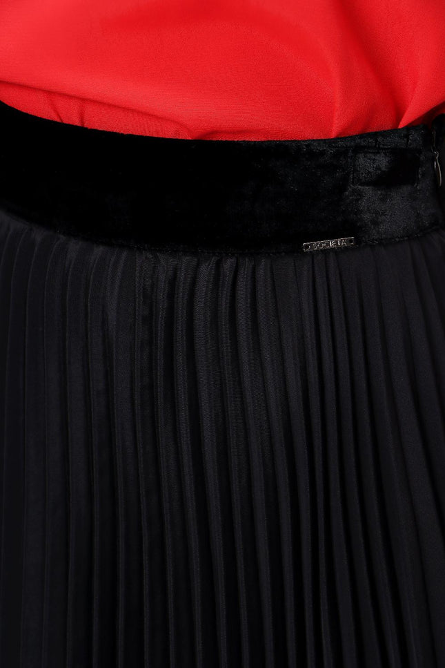 Black Pleated skirt 81182